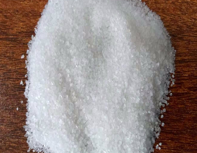 高纯石英砂为什么这么贵？半导体/光伏领域核心材料解析